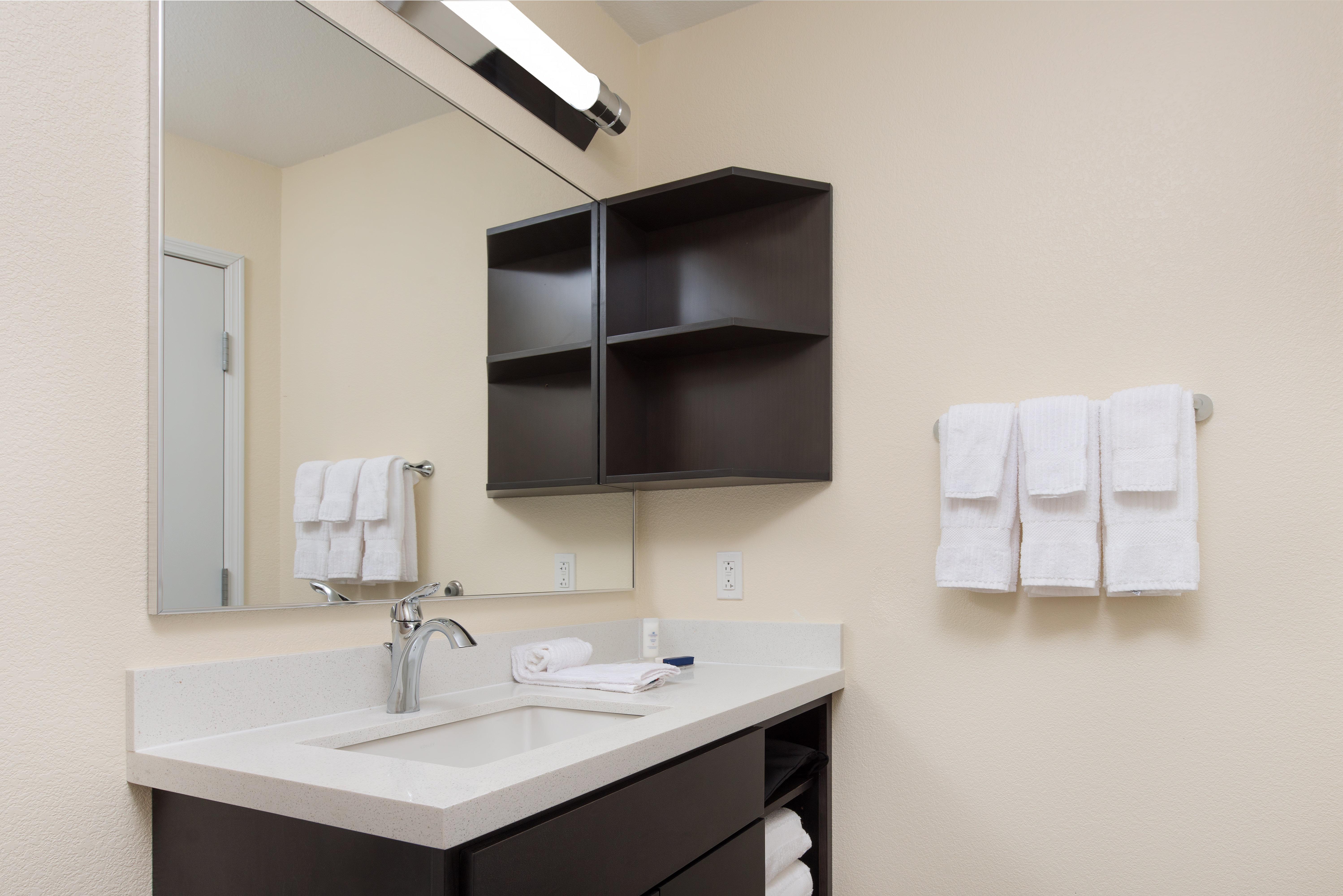 Candlewood Suites Columbia Hwy 63 & I-70 By Ihg Екстер'єр фото