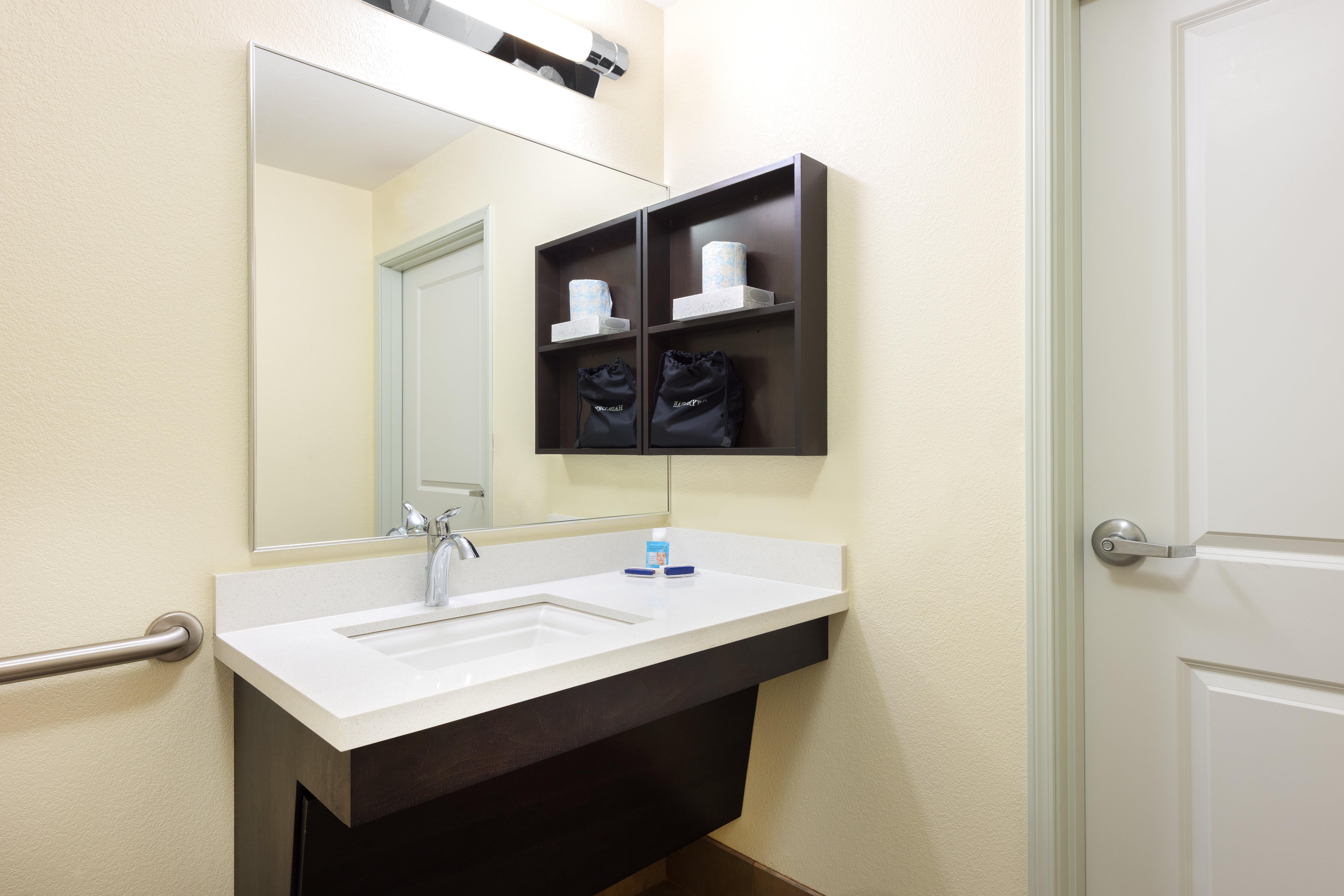 Candlewood Suites Columbia Hwy 63 & I-70 By Ihg Екстер'єр фото